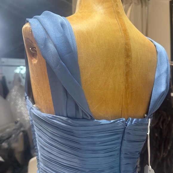 Baby blue bandage ruffled evening gown - Picture 6 of 8